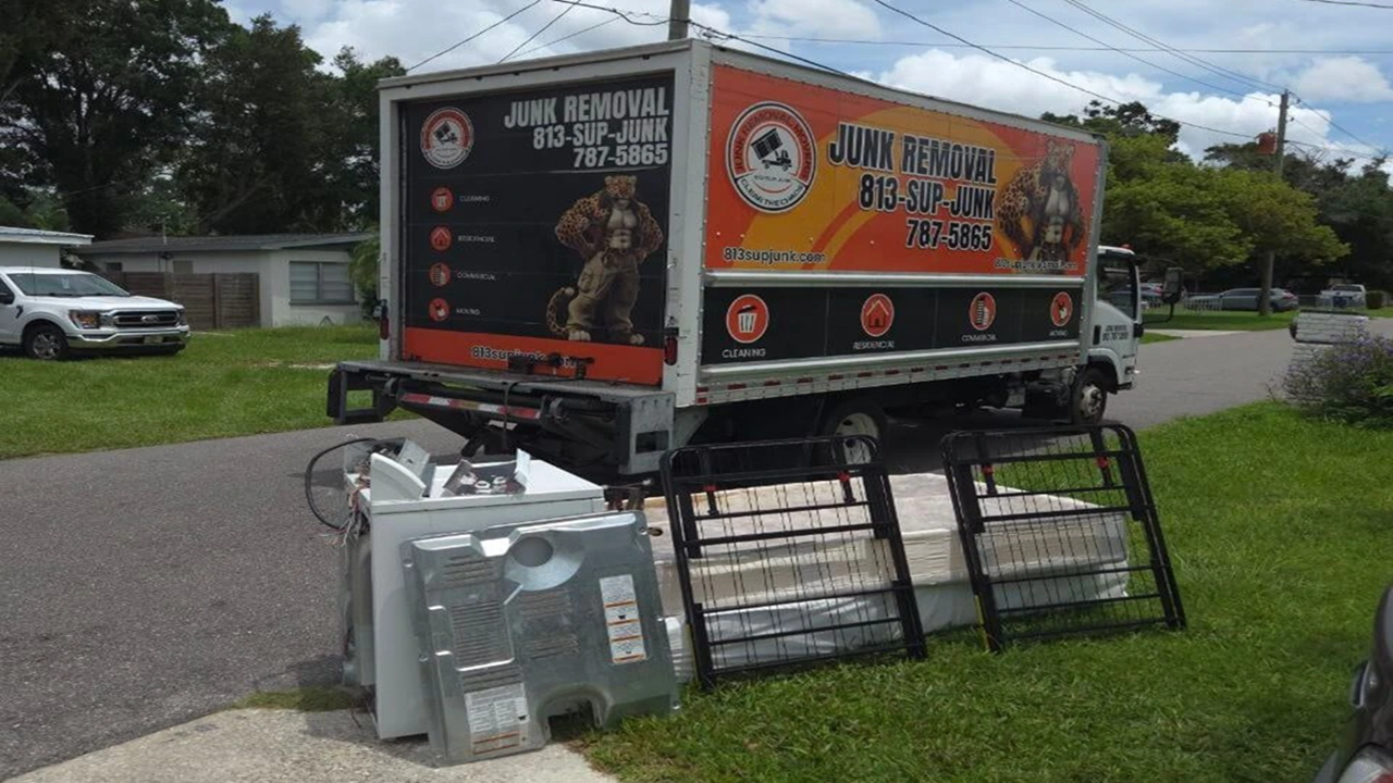 Junk Removal Movers LLC photo