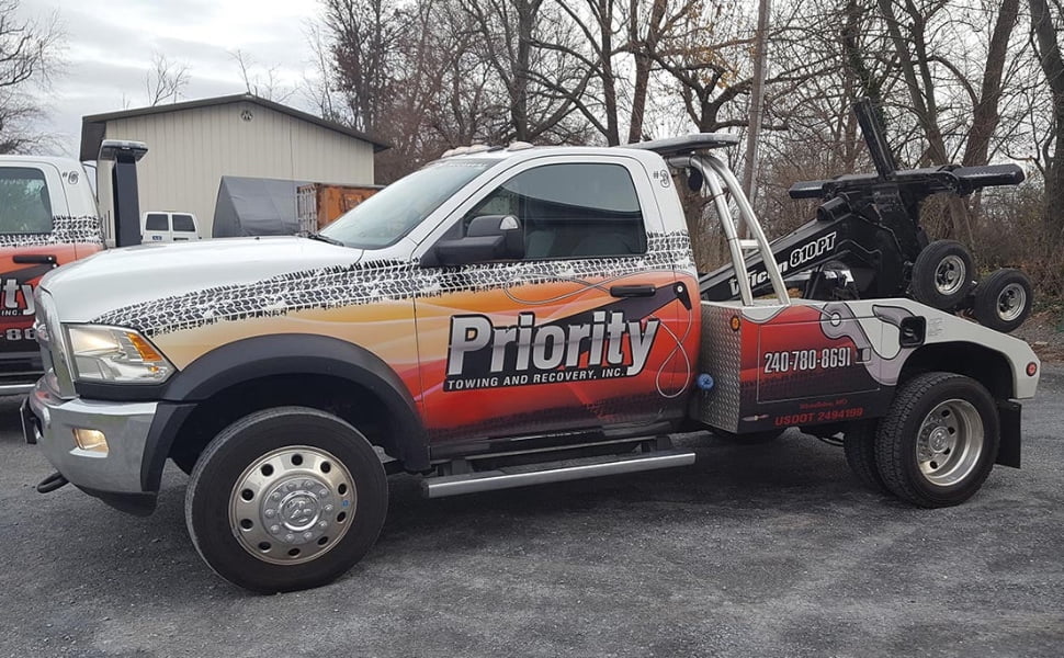 Priority Towing - Cars, Heavy Duty & Semi Truck Towing photo