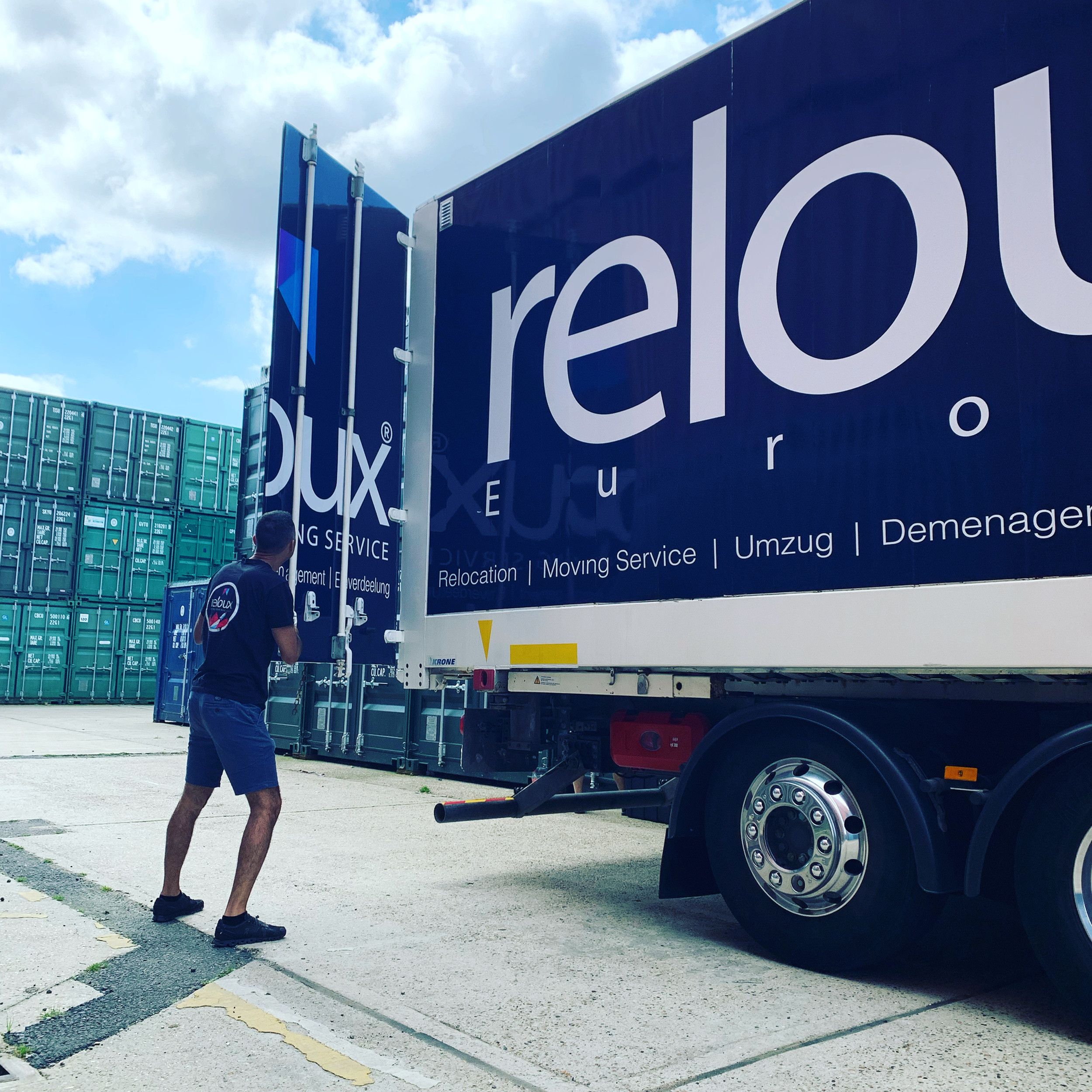Reloux® International Moving Service photo